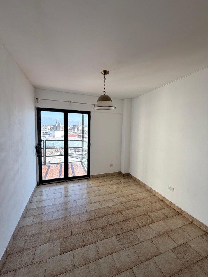 DEPTO EN VENTA DE 1 DORMITORIO EN CALLE SAN MARTIN No 595 