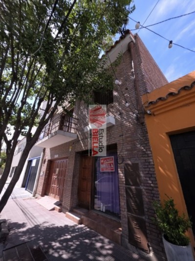CASA EN VENTA! 