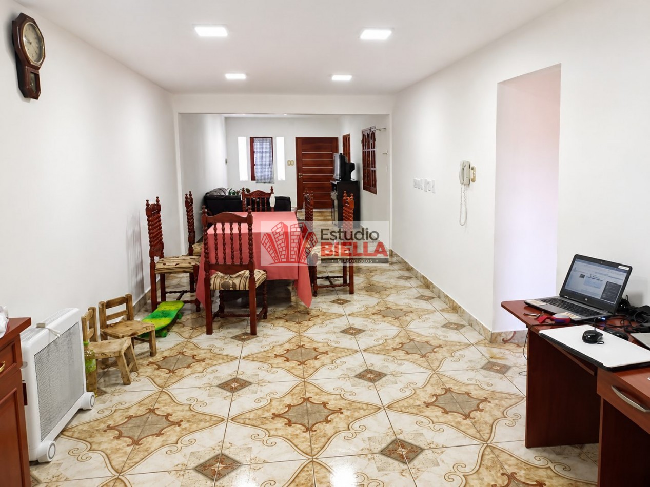 Casa en Venta en Barrio Santa Ana 