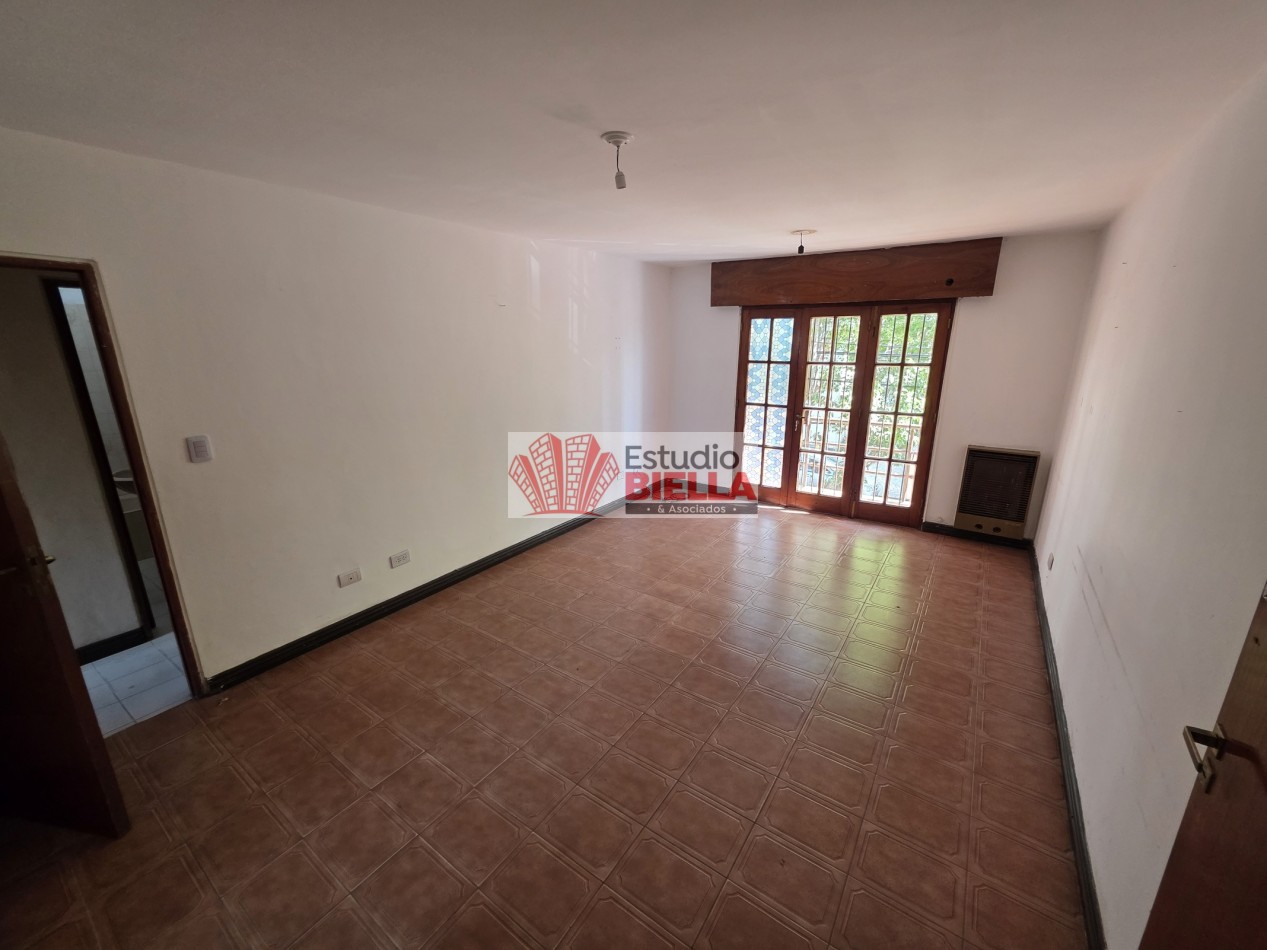 CASA EN VENTA! 
