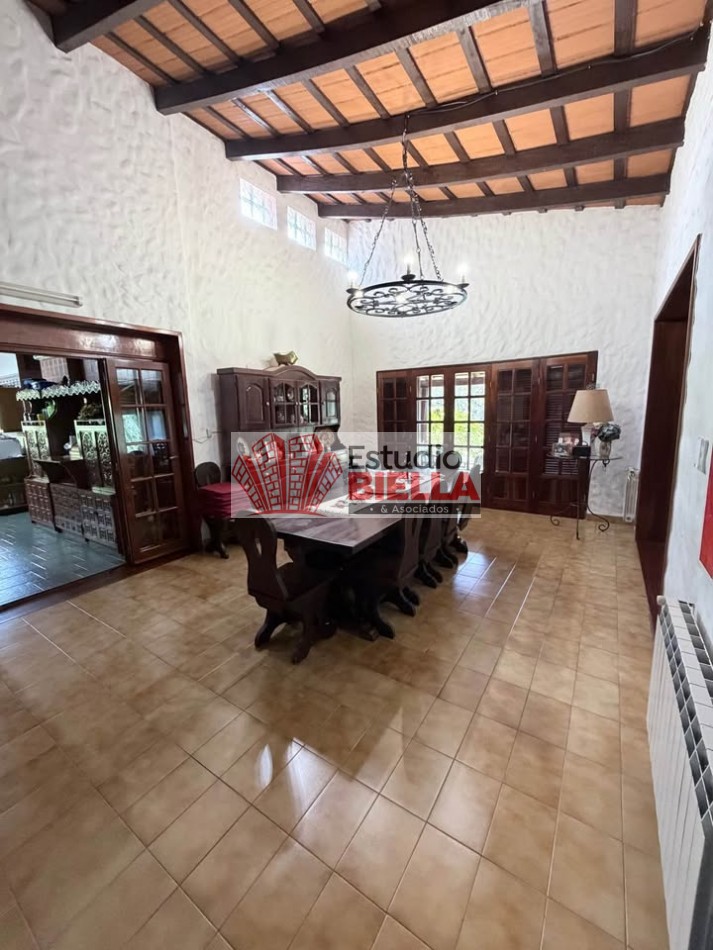 Hermosa casa ubicada en Villa San Lorenzo 