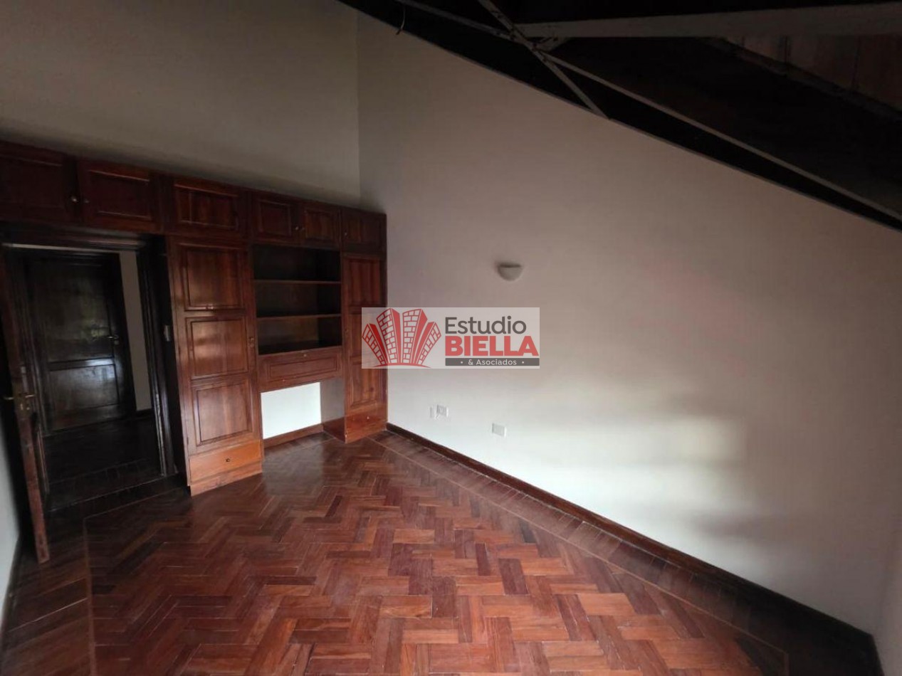 Alquiler de casa de categoria en Tres Cerritos