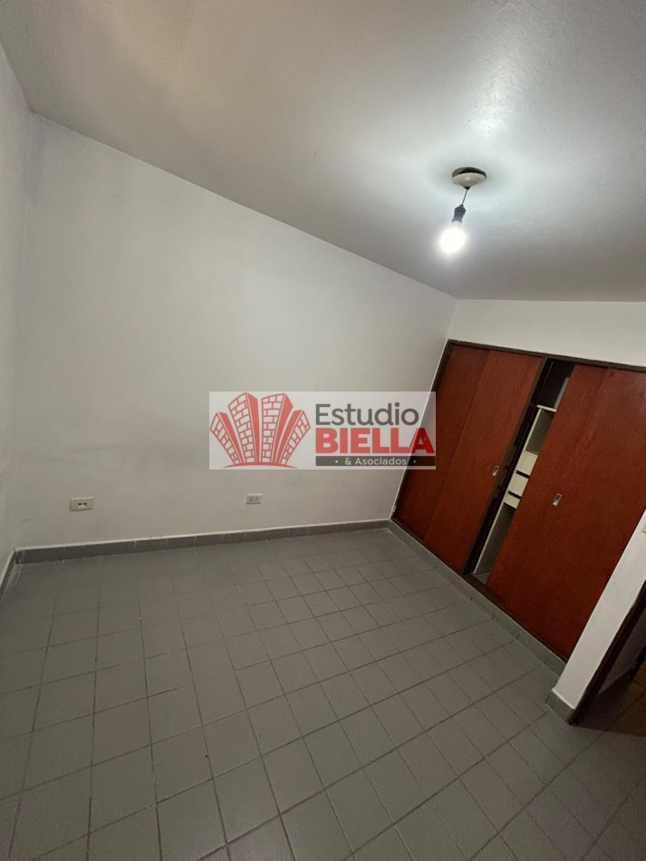 Departamento en complejo Arenales en alquiler
