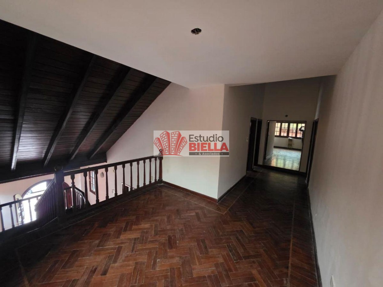 Alquiler de casa de categoria en Tres Cerritos