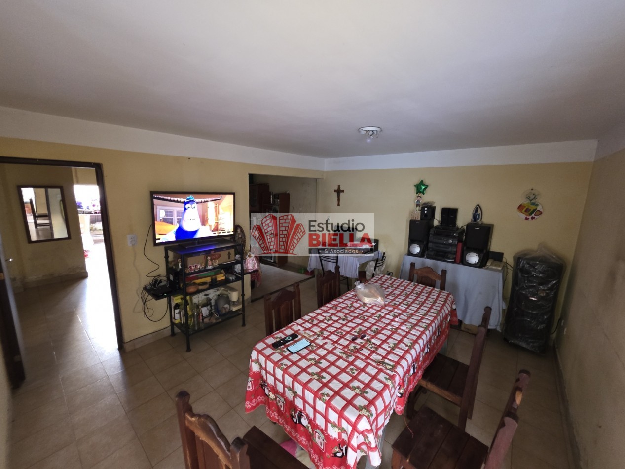CASA EN VENTA! 
