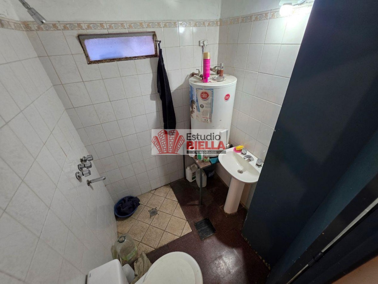 Vivienda con Galpon en venta