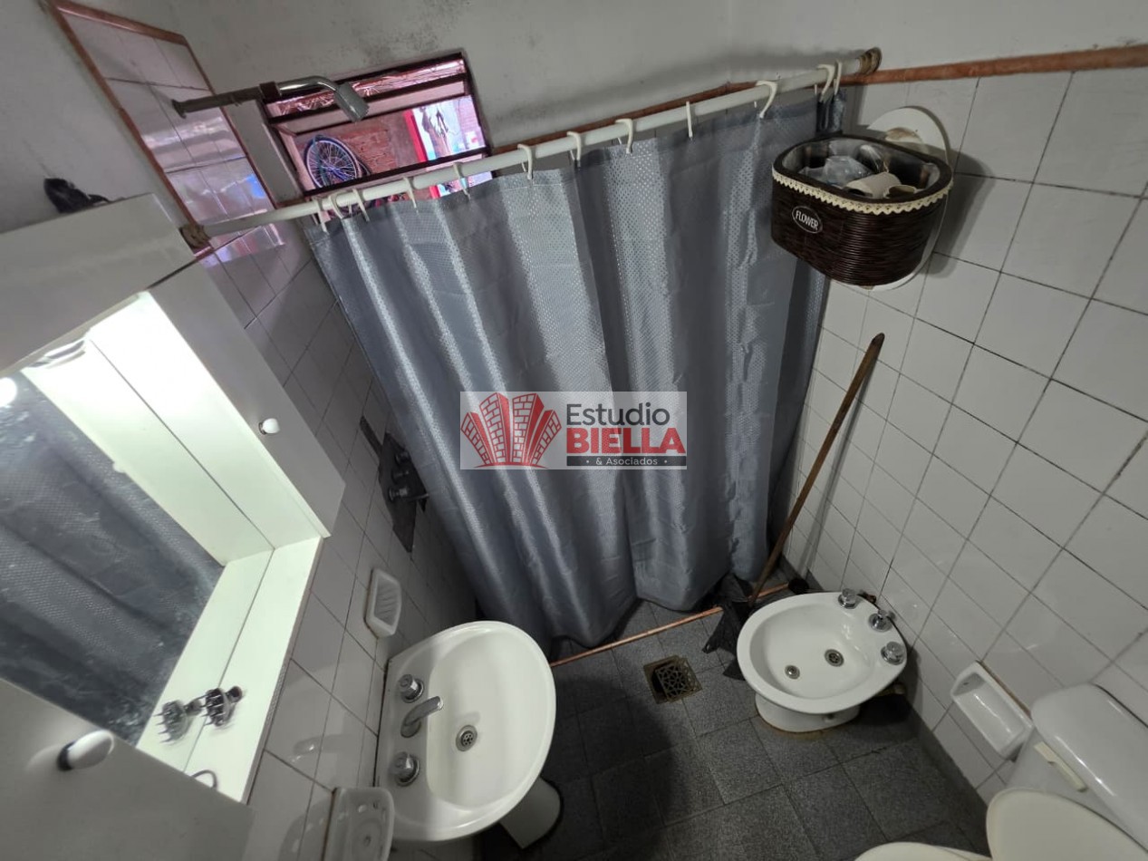 Hermosa Casa en Barrio Juan Manuel de Rosas Sur