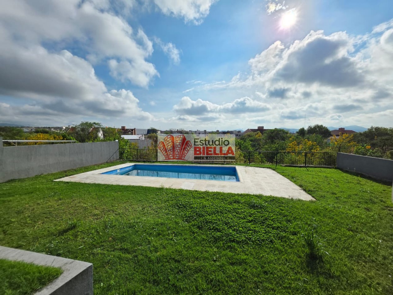 Hermosa casa en alquiler en Grand Bourg