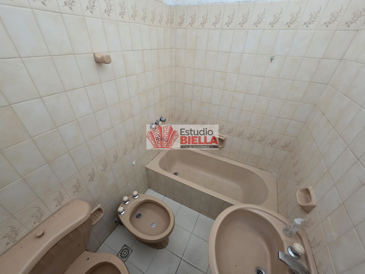 CASA EN VENTA! 