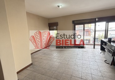 Alquiler en Av San Martin y Pellegrini